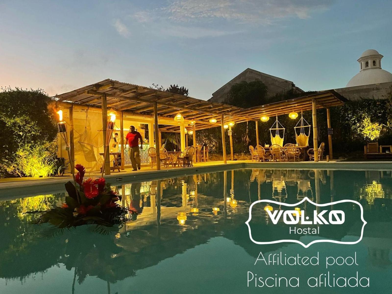 Volko Party Hostel Антигуа-Гватемала Экстерьер фото