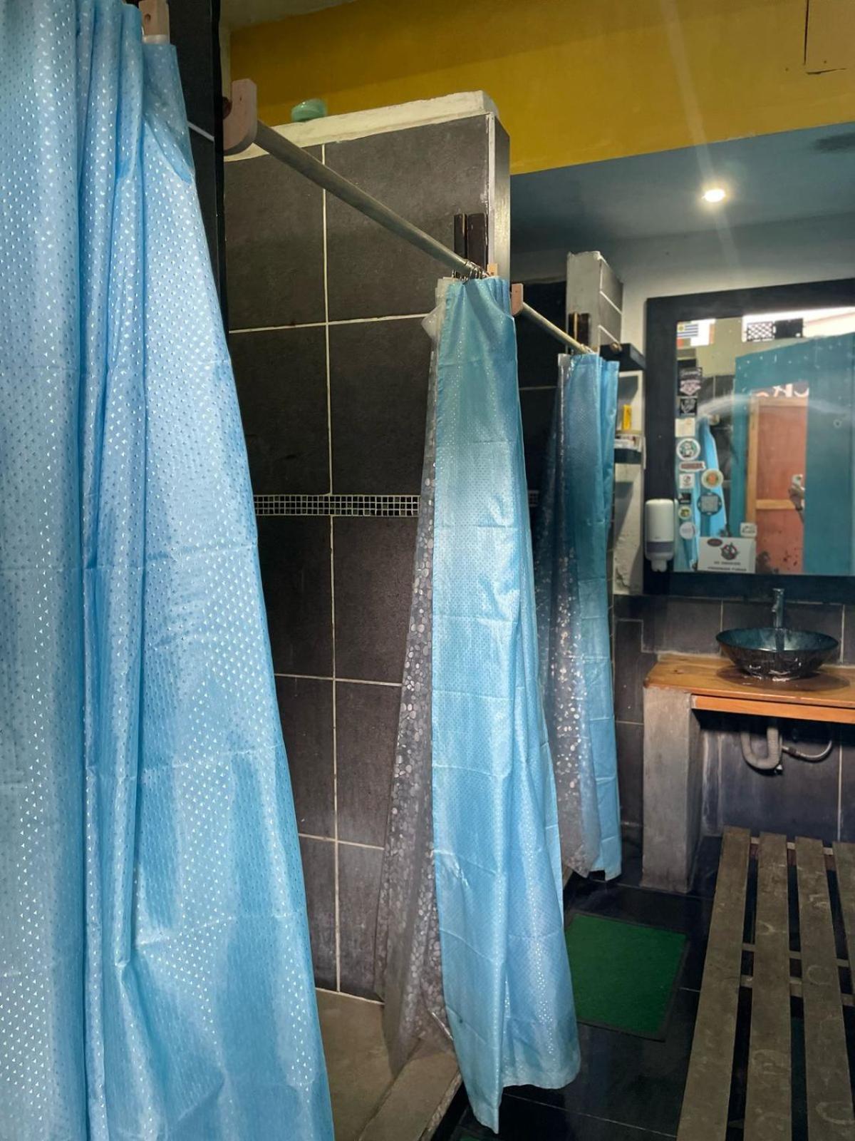 Volko Party Hostel Антигуа-Гватемала Экстерьер фото